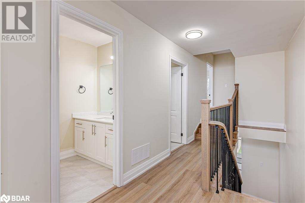 98 Peel Street Unit# 4, Barrie, Ontario  L4M 3K7 - Photo 17 - 40658328