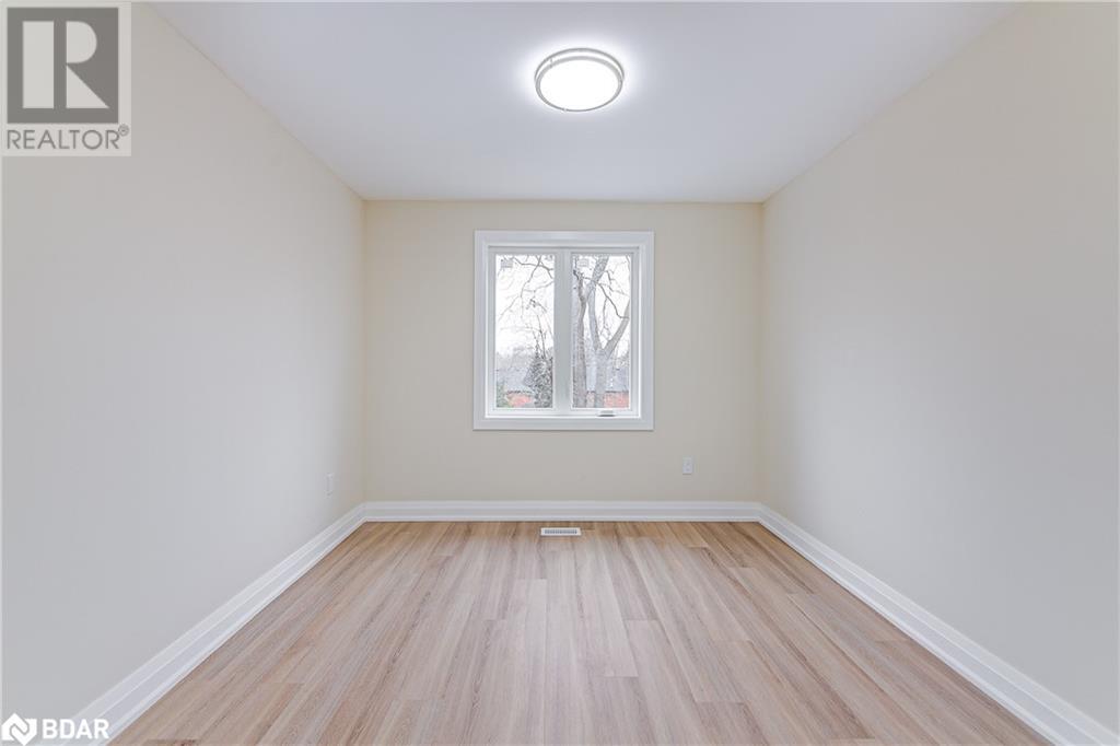 98 Peel Street Unit# 6, Barrie, Ontario  L4M 3K7 - Photo 23 - 40659581