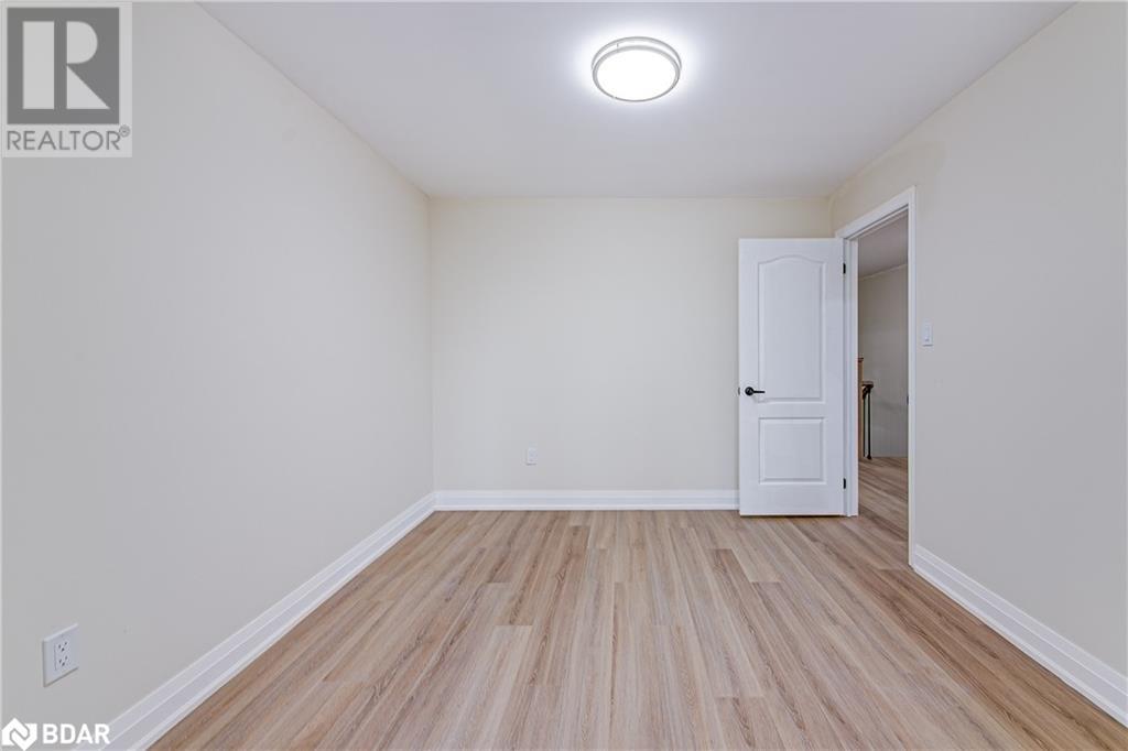 98 Peel Street Unit# 6, Barrie, Ontario  L4M 3K7 - Photo 29 - 40659581