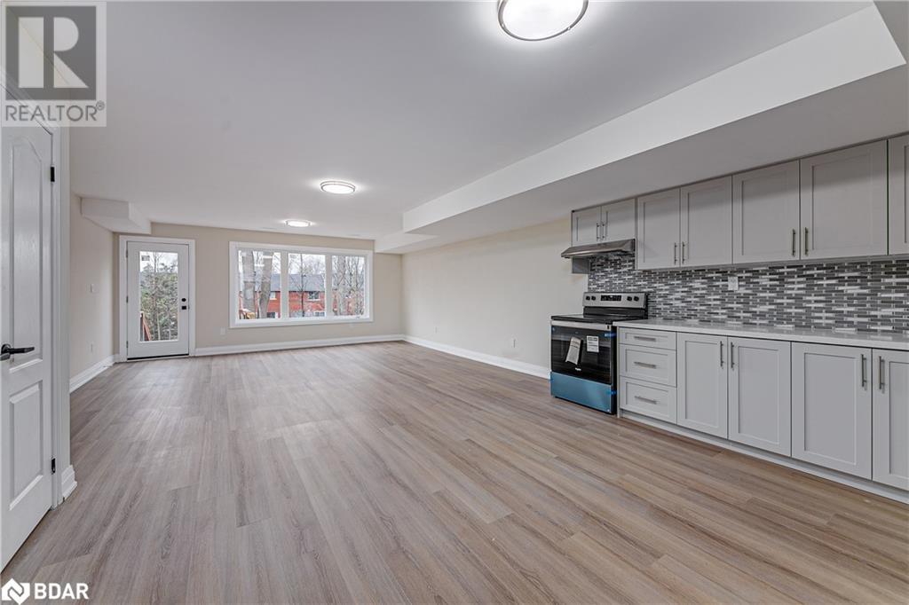 98 Peel Street Unit# 6, Barrie, Ontario  L4M 3K7 - Photo 9 - 40659581