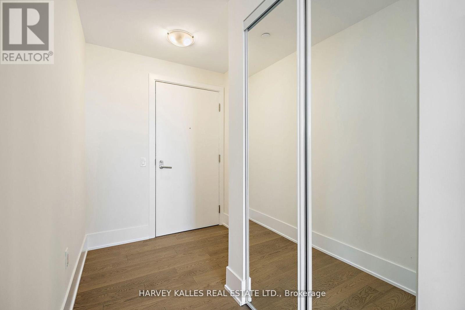 Property at 6005 - 28 FREELAND STREET image 3