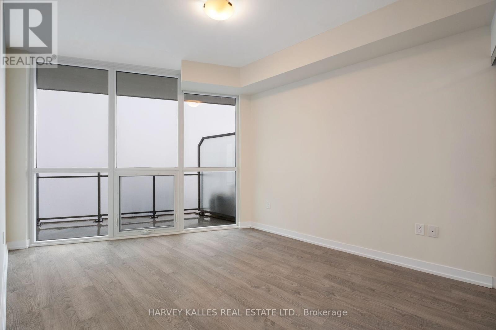 Property at 4504 - 99 JOHN STREET image 4