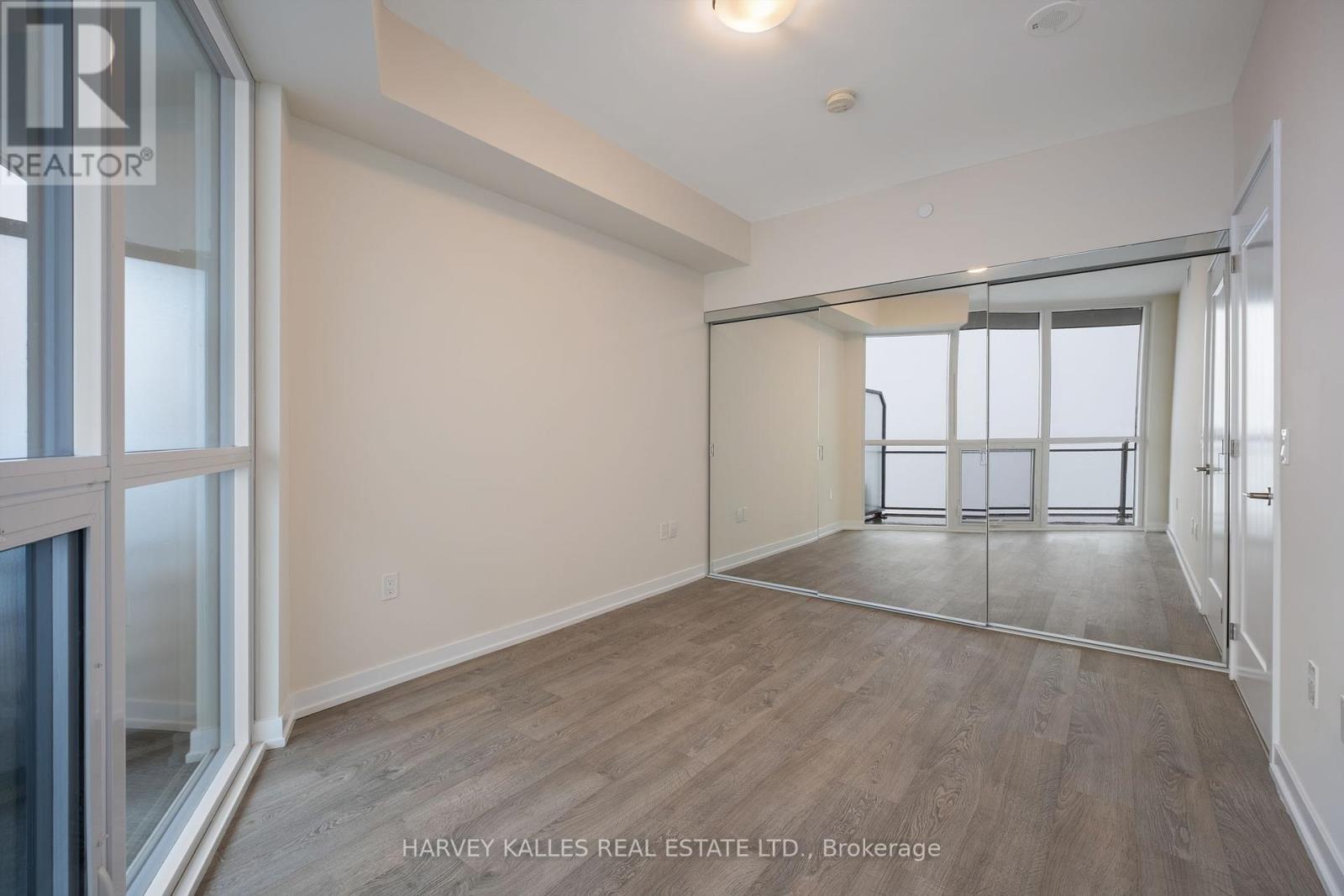 Property at 4504 - 99 JOHN STREET image 5