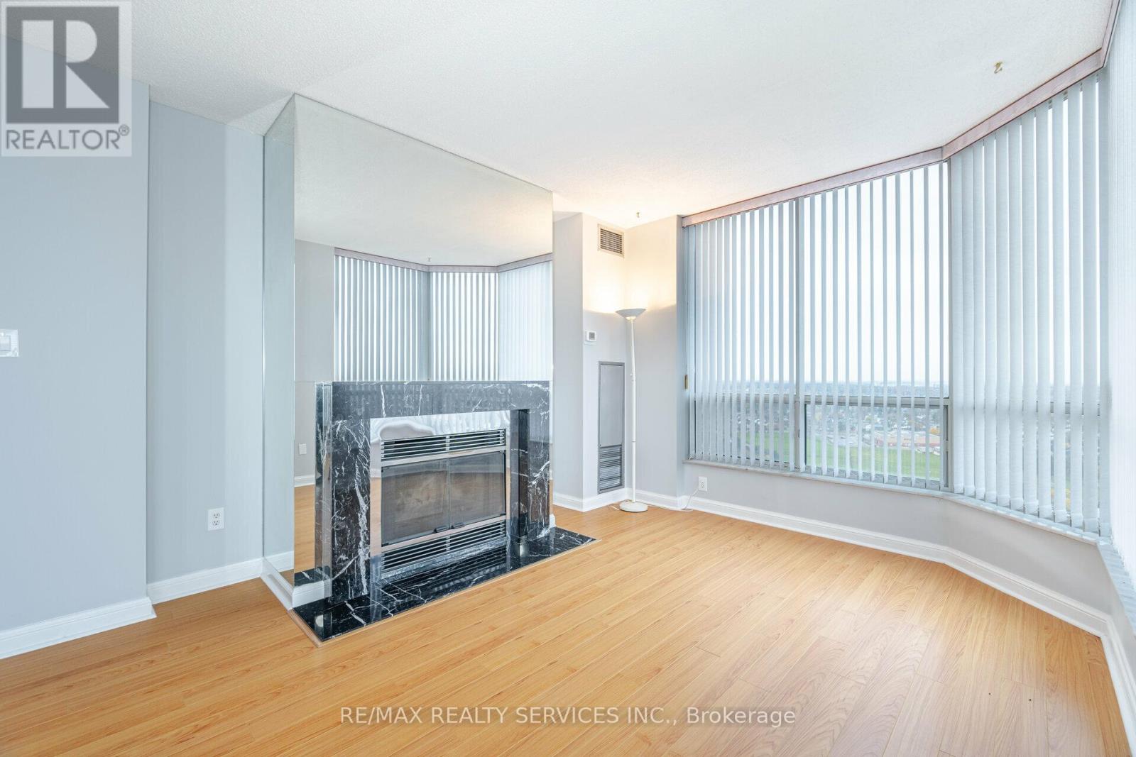 Ph 2502 - 22 Hanover Road, Brampton, Ontario  L6S 5K7 - Photo 15 - W10744088