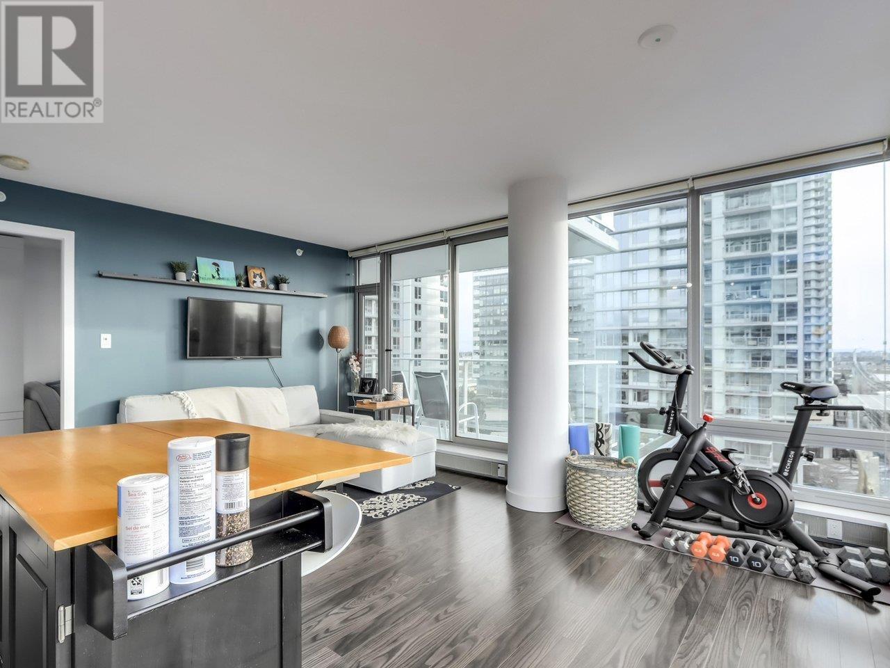 Listing Picture 3 of 29 : 1008 8031 NUNAVUT LANE, Vancouver / 溫哥華 - 魯藝地產 Yvonne Lu Group - MLS Medallion Club Member