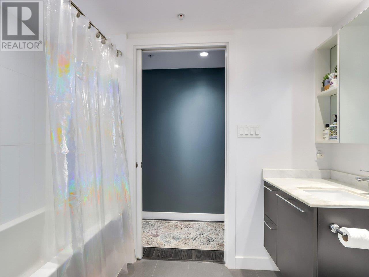 Listing Picture 14 of 29 : 1008 8031 NUNAVUT LANE, Vancouver / 溫哥華 - 魯藝地產 Yvonne Lu Group - MLS Medallion Club Member