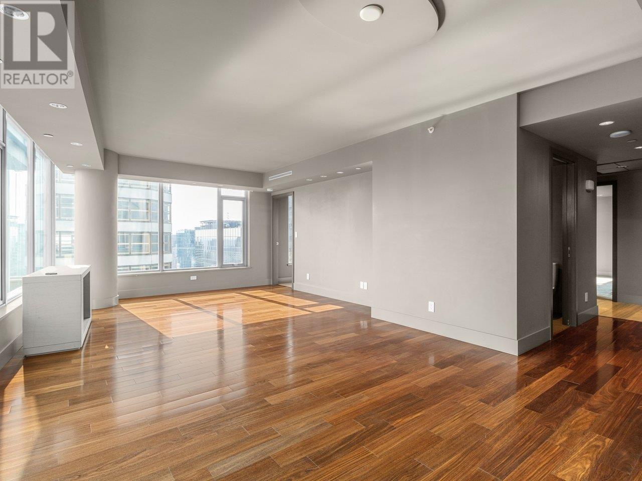 2504 667 Howe Street, Vancouver, British Columbia V6C 0B5 - Photo 2 - R2919575