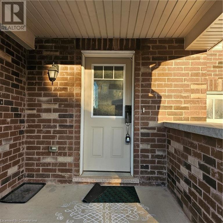 39 Appleby Street, Kitchener, Ontario  N2R 0E3 - Photo 2 - 40676943