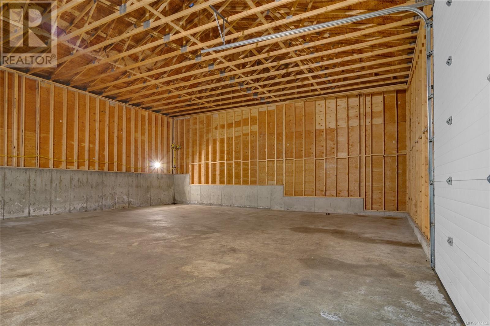 6513 Phantom Rd, Lantzville, British Columbia  V0R 2H0 - Photo 34 - 980804