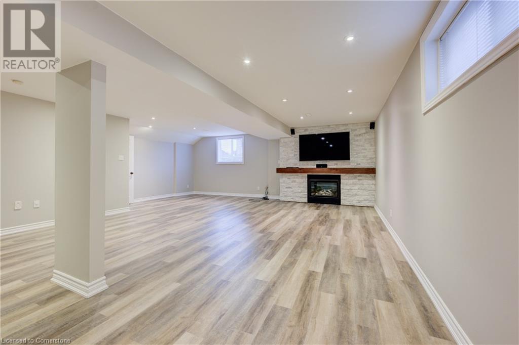 129 Dorchester DriveGrimsby, Ontario  L3M 5H5 - Photo 30 - 40679289