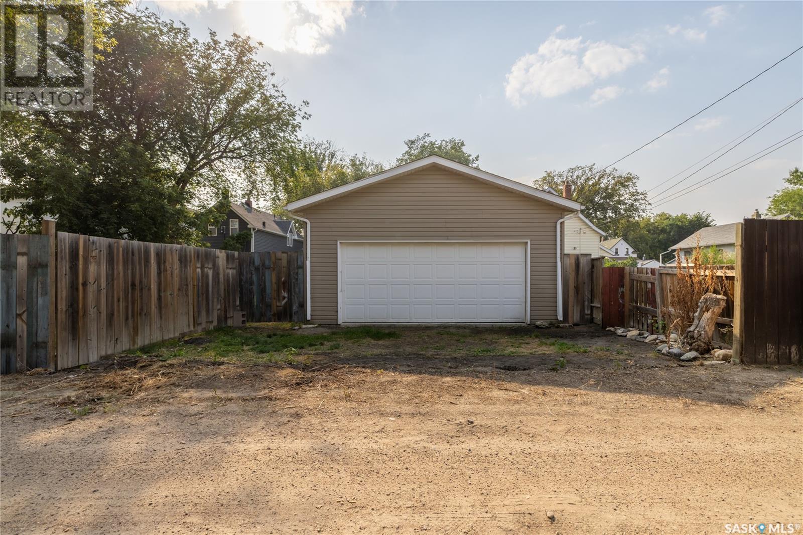 428 F Avenue S, Saskatoon, Saskatchewan  S7M 1T5 - Photo 29 - SK988727