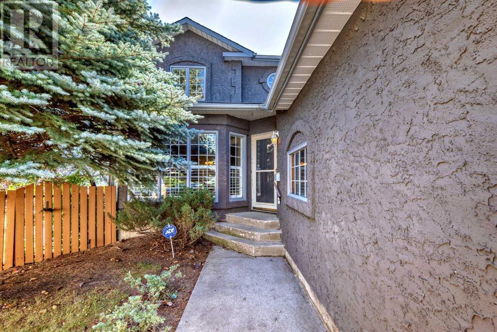 105 Hawkbury Close Nw, Calgary, Alberta  T3G 3E3 - Photo 2 - A2162778