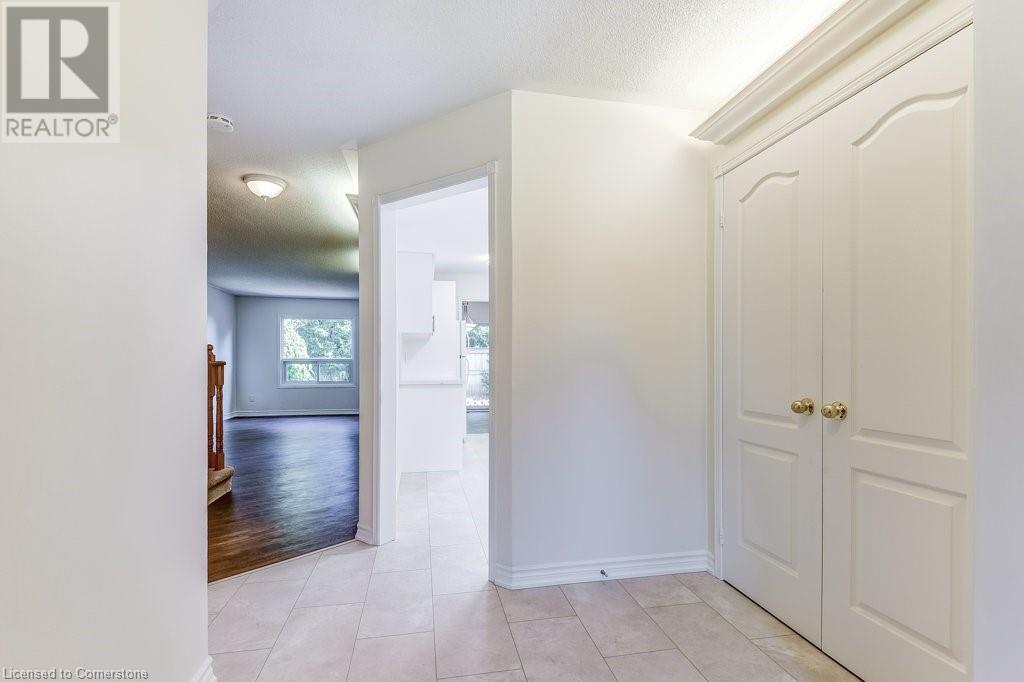 1415 Hazelton Boulevard Unit# 21, Burlington, Ontario  L7P 4W6 - Photo 5 - 40680141