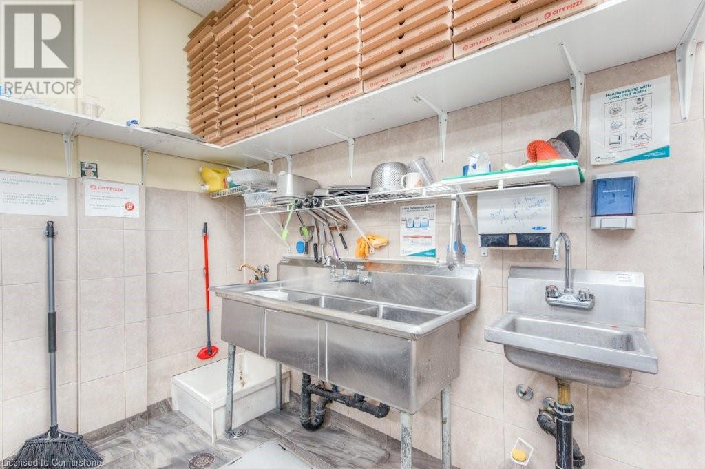 20 Woodlawn Road E Unit# 6, Guelph, Ontario  N1H 1G7 - Photo 12 - 40680554