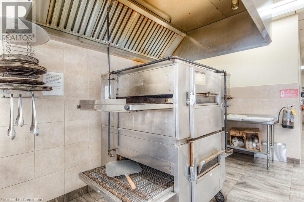 20 Woodlawn Road E Unit# 6, Guelph, Ontario  N1H 1G7 - Photo 5 - 40680554