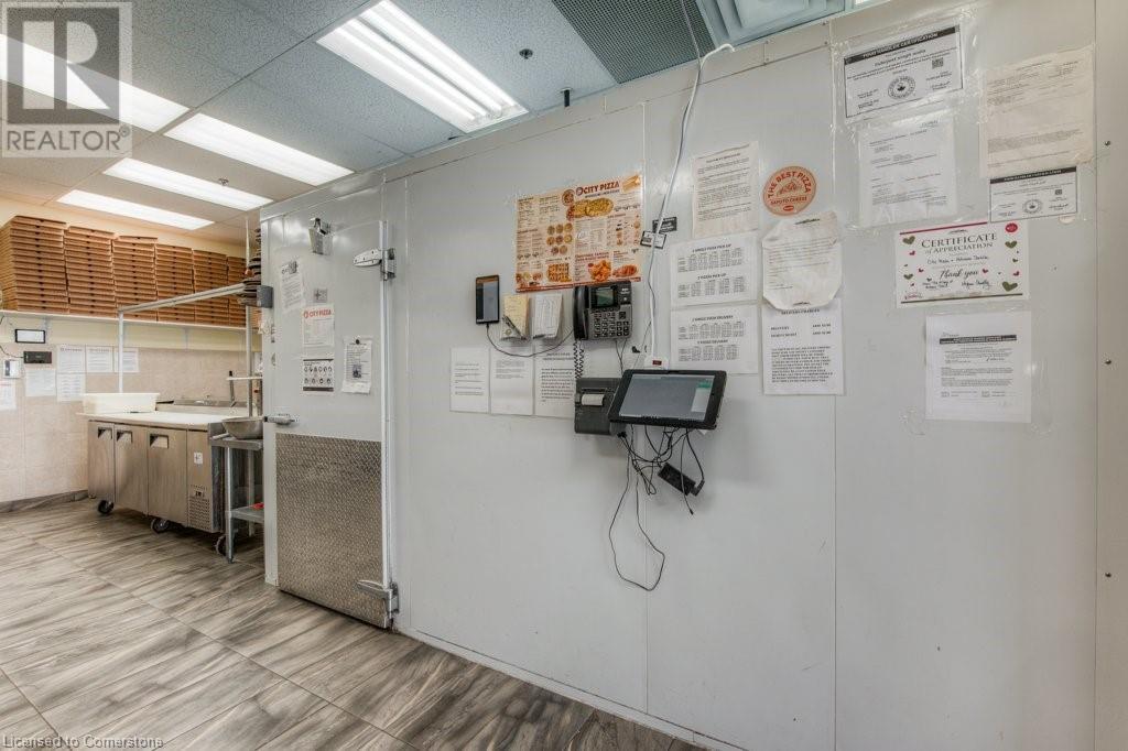 20 Woodlawn Road E Unit# 6, Guelph, Ontario  N1H 1G7 - Photo 7 - 40680554