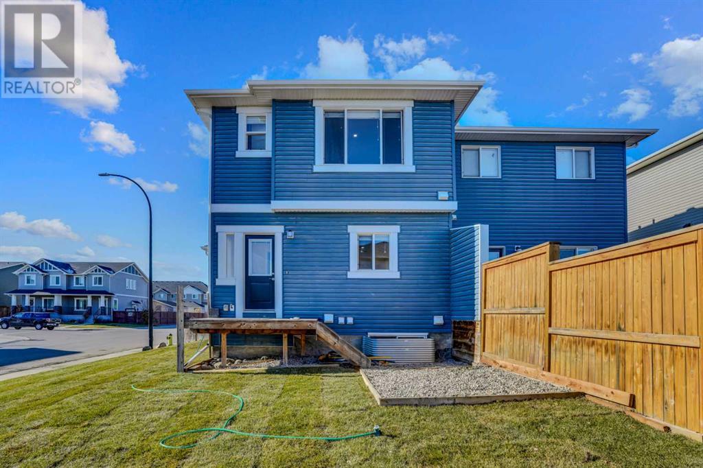 29 Willow Mews, Cochrane, Alberta  T4C 0X9 - Photo 4 - A2176724