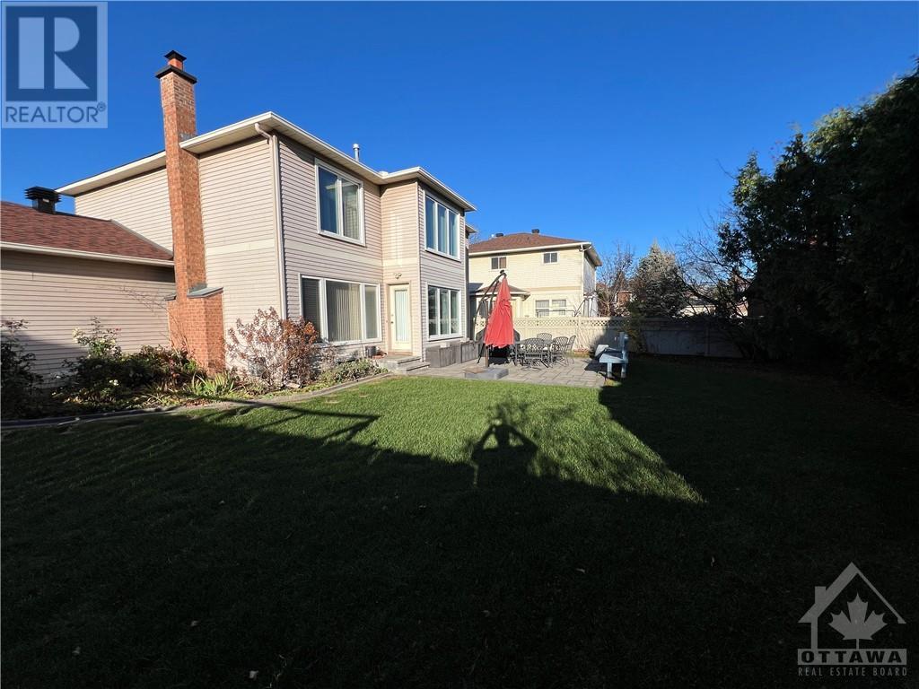 1307 Turner Crescent, Ottawa, Ontario  K1E 2Y5 - Photo 4 - X10423793