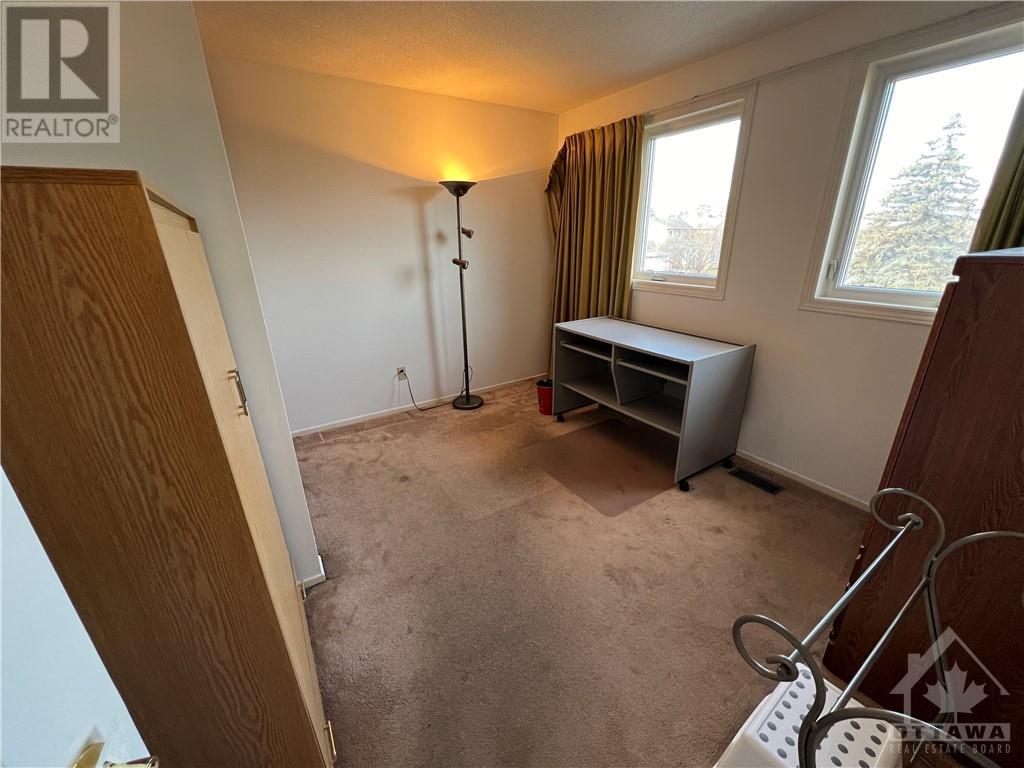 1307 Turner Crescent, Ottawa, Ontario  K1E 2Y5 - Photo 20 - X10423793