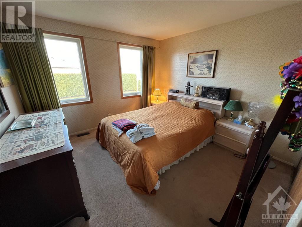 1307 Turner Crescent, Ottawa, Ontario  K1E 2Y5 - Photo 21 - X10423793