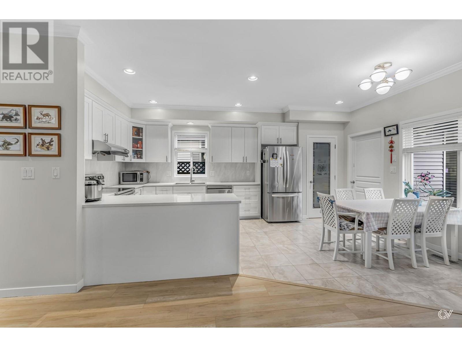 Listing Picture 10 of 23 : 4368 BLAIR DRIVE, Richmond / 烈治文 - 魯藝地產 Yvonne Lu Group - MLS Medallion Club Member