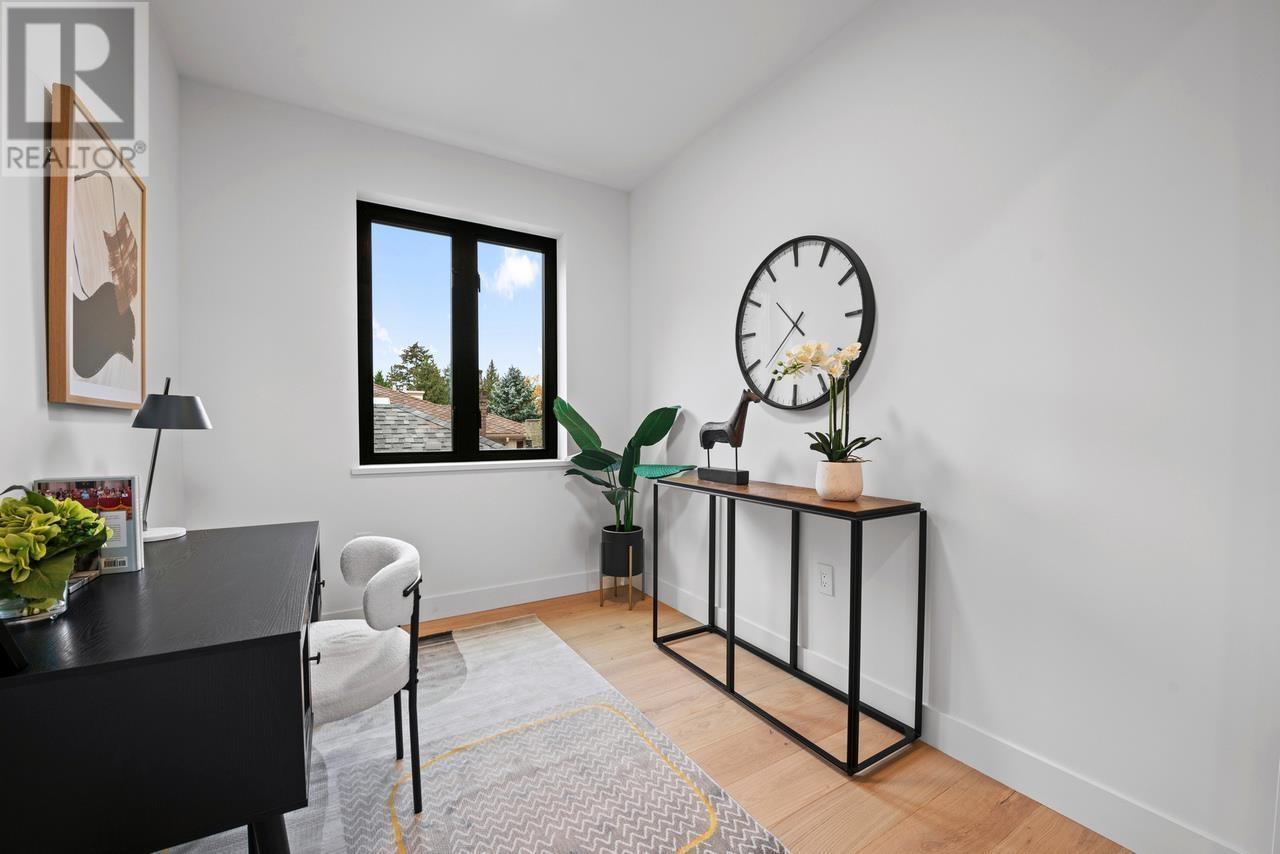 Listing Picture 22 of 40 : 1 3841 W 27TH AVENUE, Vancouver / 溫哥華 - 魯藝地產 Yvonne Lu Group - MLS Medallion Club Member