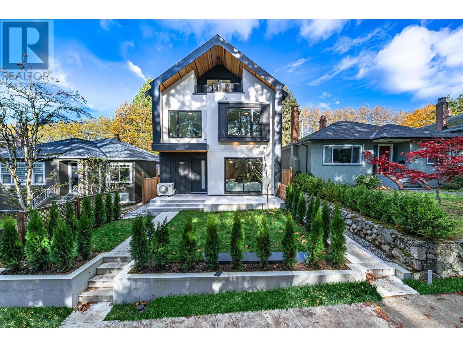 1 3841 W 27TH AVENUE, Vancouver