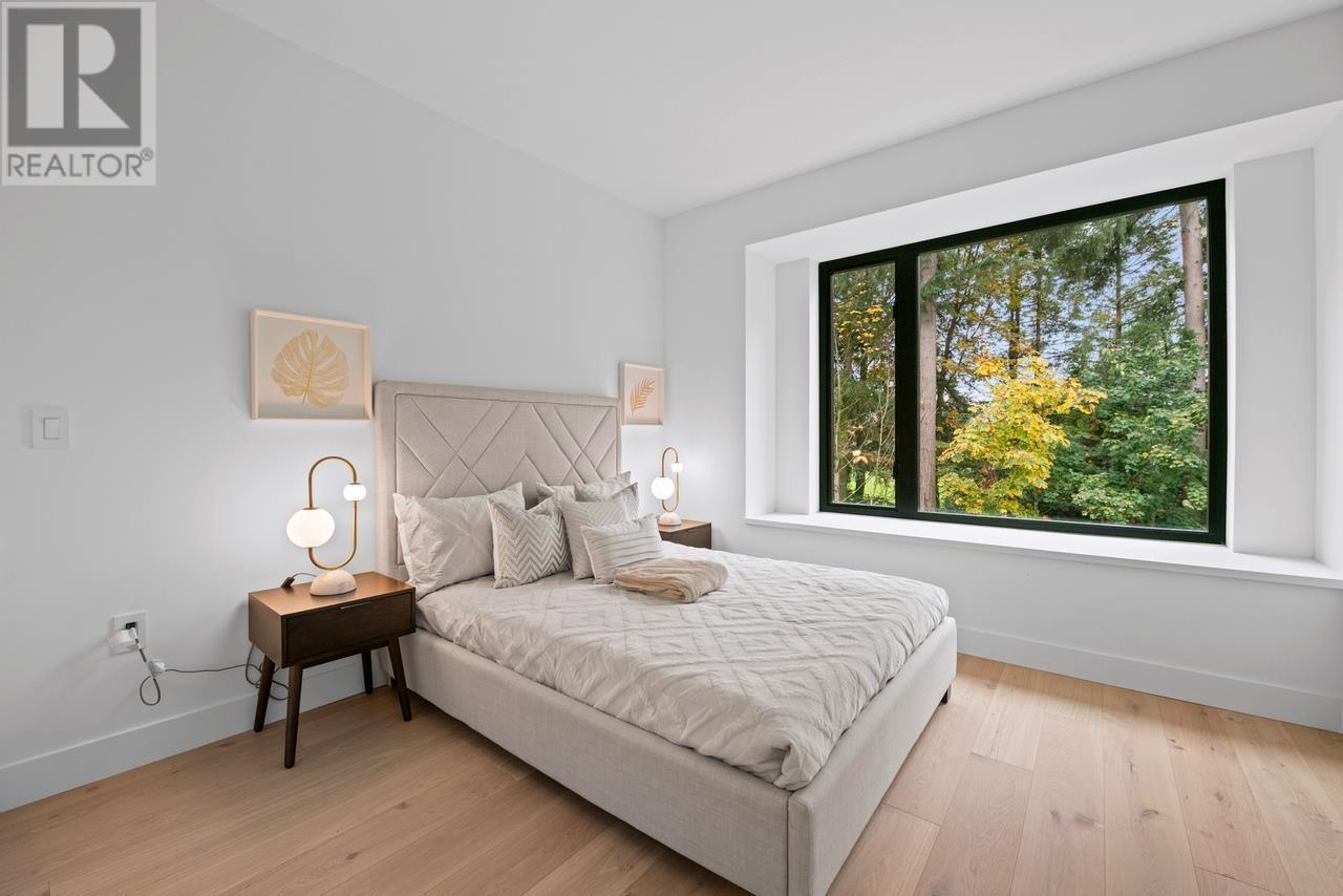 Listing Picture 23 of 40 : 1 3841 W 27TH AVENUE, Vancouver / 溫哥華 - 魯藝地產 Yvonne Lu Group - MLS Medallion Club Member