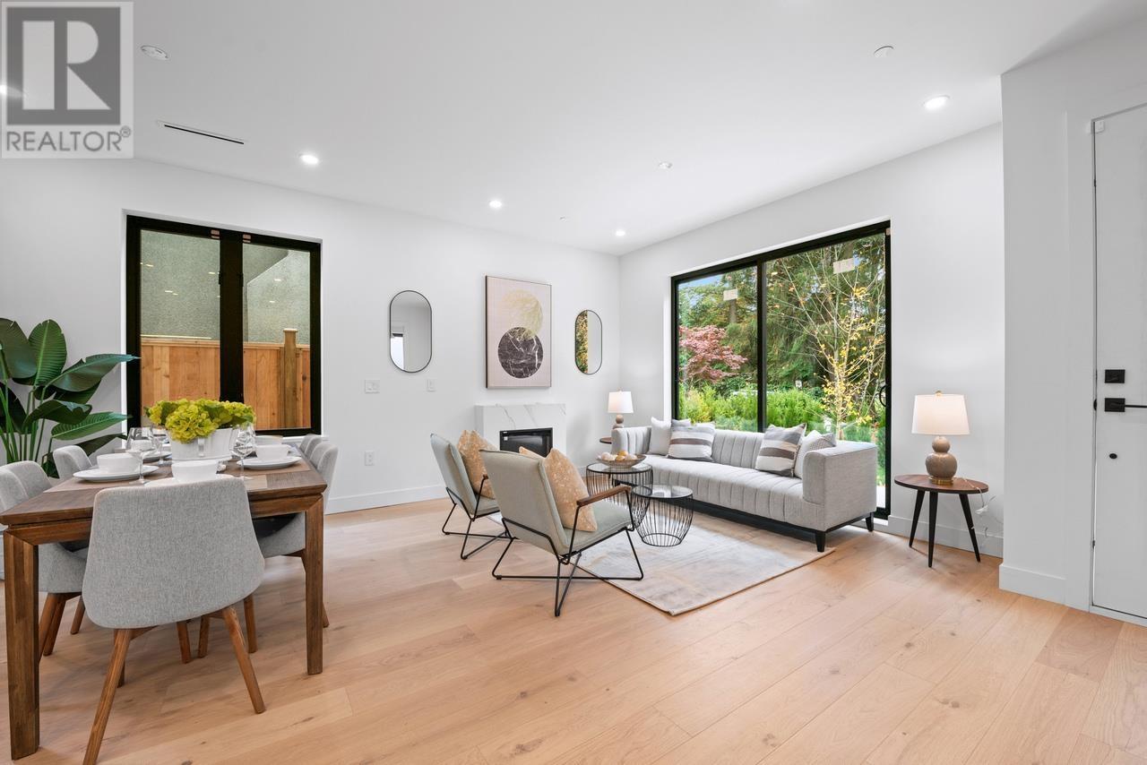 Listing Picture 7 of 40 : 1 3841 W 27TH AVENUE, Vancouver / 溫哥華 - 魯藝地產 Yvonne Lu Group - MLS Medallion Club Member