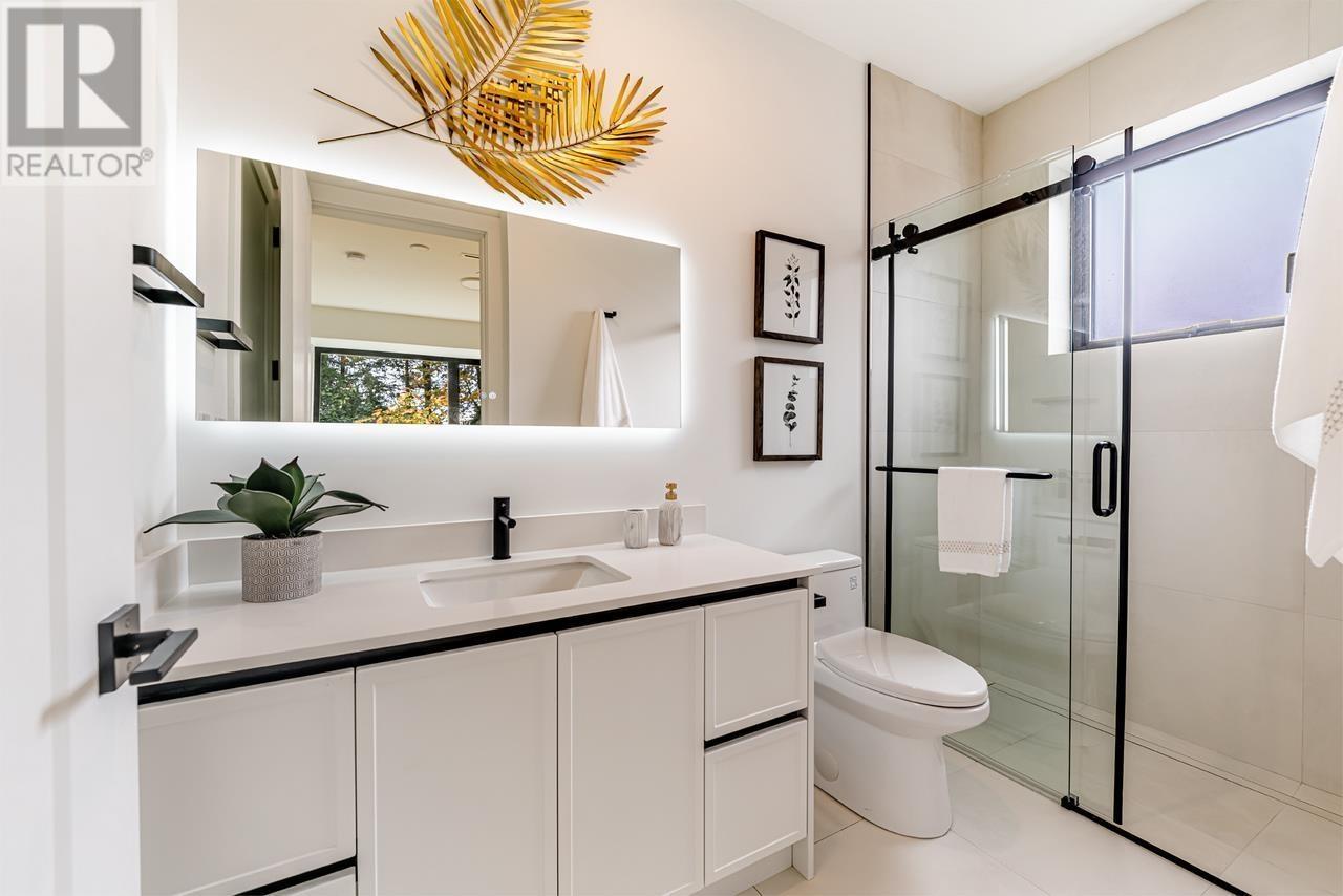 Listing Picture 33 of 40 : 1 3841 W 27TH AVENUE, Vancouver / 溫哥華 - 魯藝地產 Yvonne Lu Group - MLS Medallion Club Member