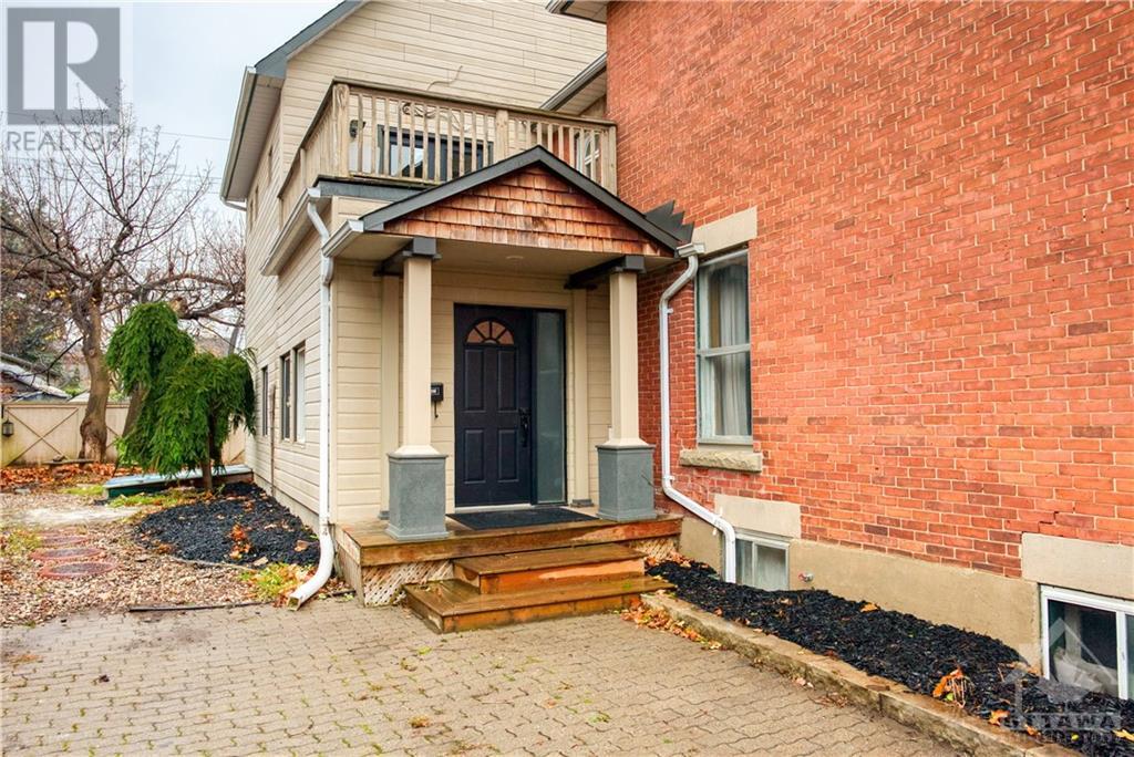 1 - 1-272 Royal Avenue, Ottawa, Ontario  K2A 1T5 - Photo 1 - X10854812