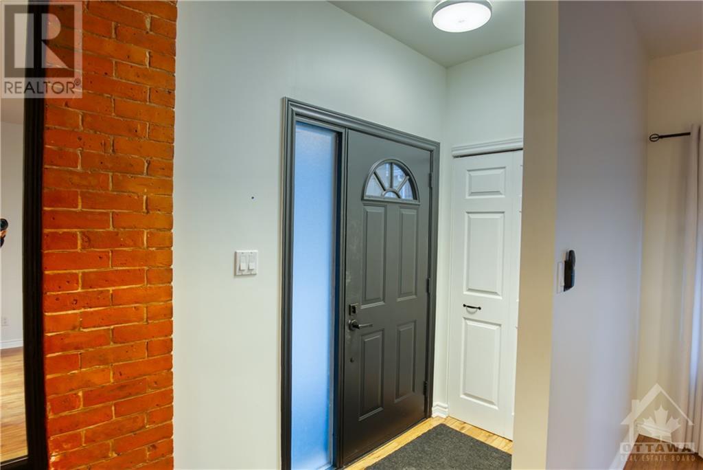 1 - 1-272 Royal Avenue, Ottawa, Ontario  K2A 1T5 - Photo 3 - X10854812
