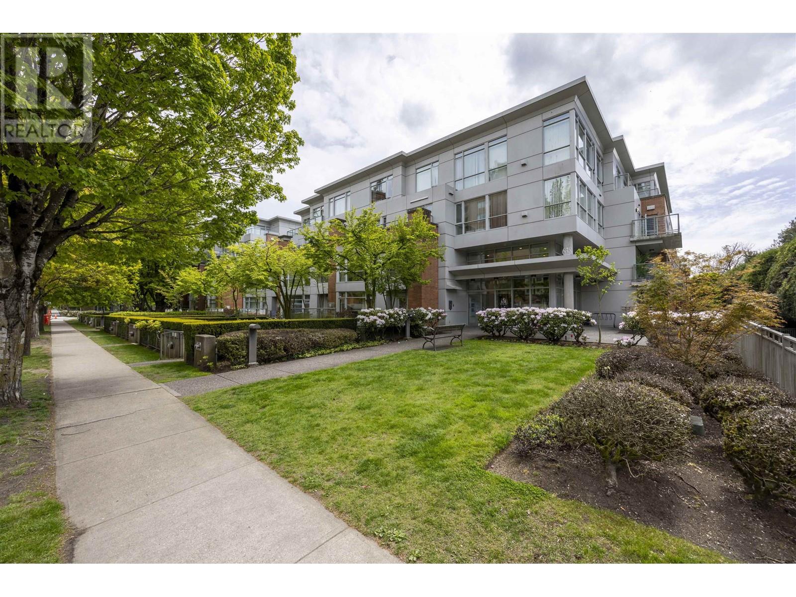 Listing Picture 28 of 33 : 205 638 W 45TH AVENUE, Vancouver / 溫哥華 - 魯藝地產 Yvonne Lu Group - MLS Medallion Club Member