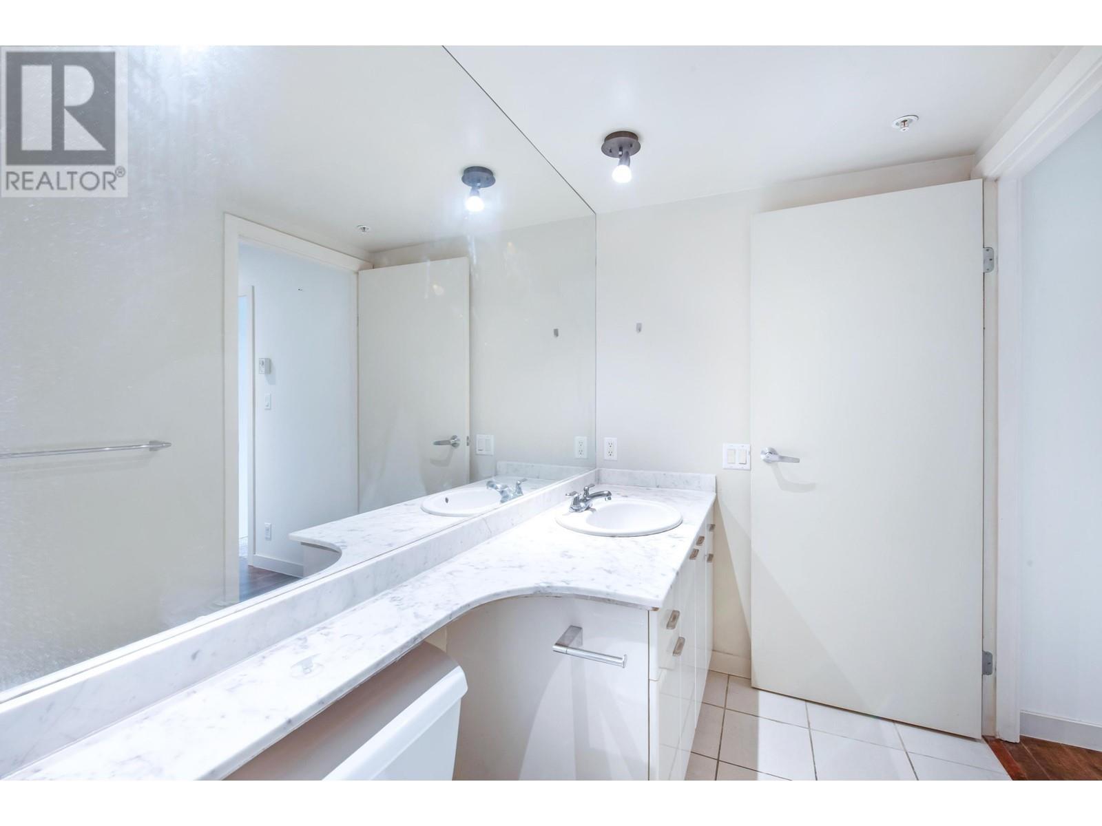 1007 1200 W Georgia Street, Vancouver, British Columbia  V6E 4R2 - Photo 18 - R2940126