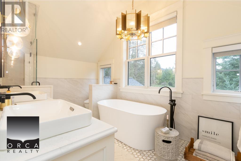 3118 Fairmont Road, North Vancouver, British Columbia  V7R 2W6 - Photo 22 - R2946045