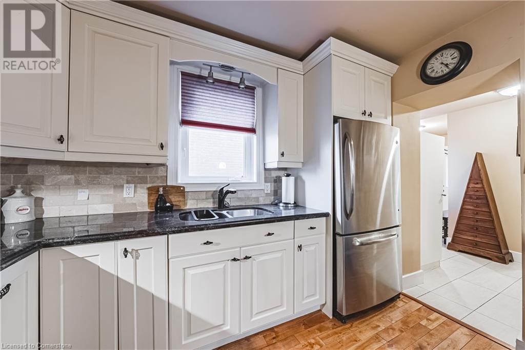 1 South Oval, Hamilton, Ontario  L8S 1P7 - Photo 14 - 40680481