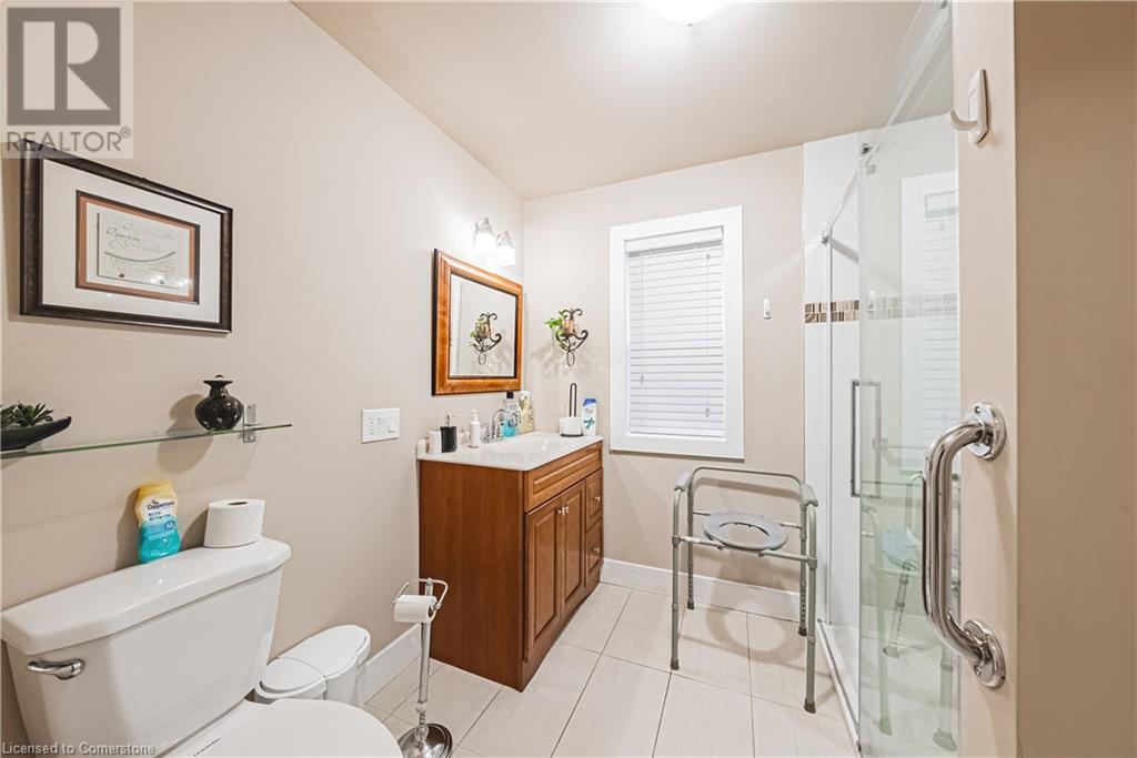 1 South Oval, Hamilton, Ontario  L8S 1P7 - Photo 16 - 40680481