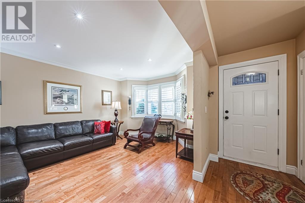 1 South Oval, Hamilton, Ontario  L8S 1P7 - Photo 7 - 40680481