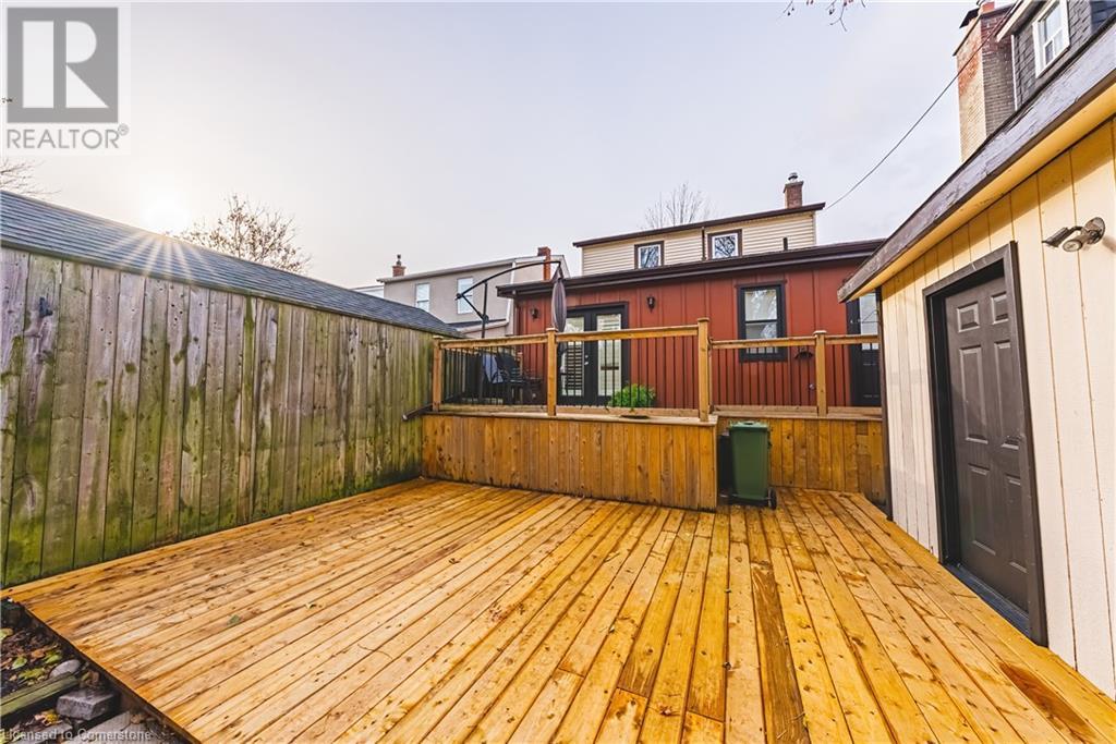 1 South Oval, Hamilton, Ontario  L8S 1P7 - Photo 33 - 40680481