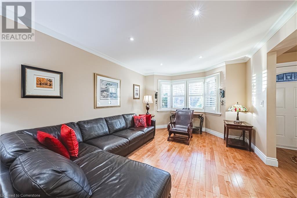 1 South Oval, Hamilton, Ontario  L8S 1P7 - Photo 9 - 40680481