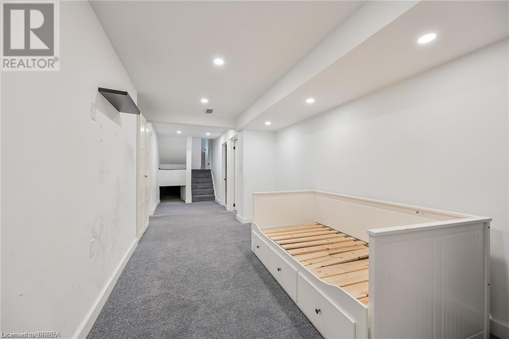 396 Denlow Avenue, Hamilton, Ontario  L9C 6Z5 - Photo 32 - 40679411