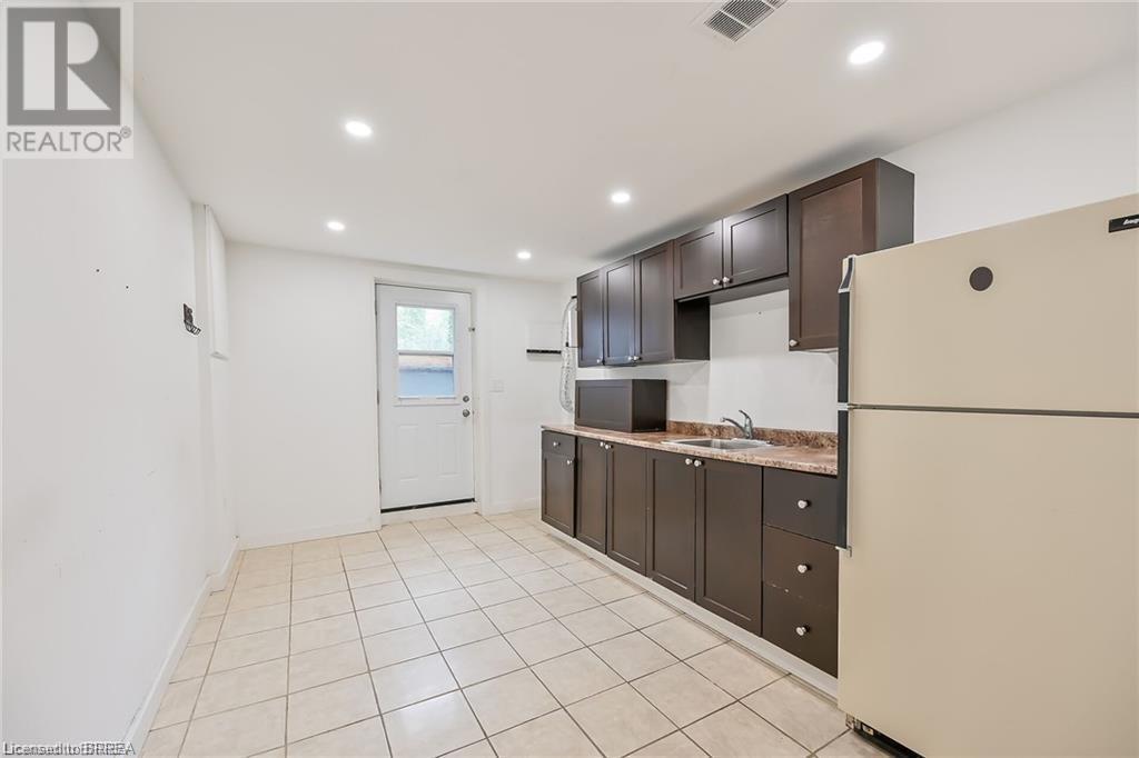 396 Denlow Avenue, Hamilton, Ontario  L9C 6Z5 - Photo 37 - 40679411