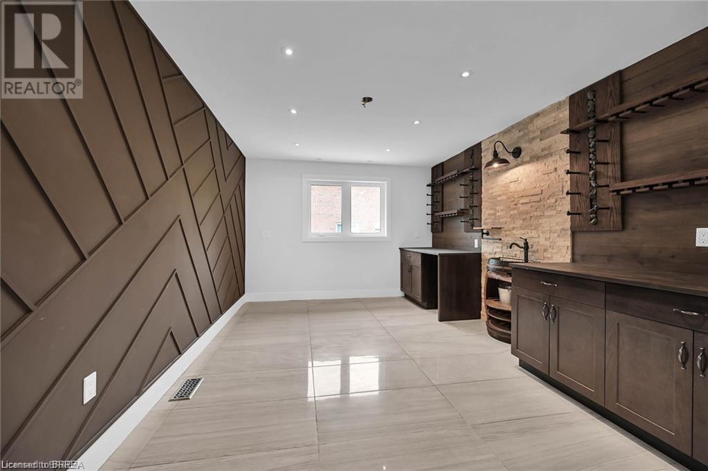 396 Denlow Avenue, Hamilton, Ontario  L9C 6Z5 - Photo 8 - 40679411