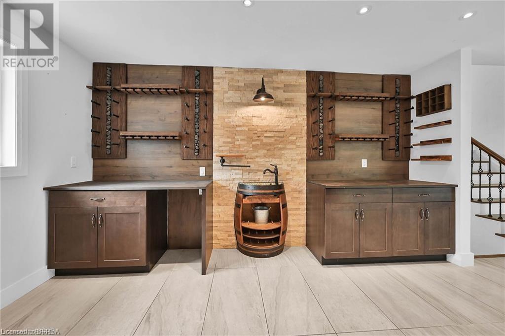 396 Denlow Avenue, Hamilton, Ontario  L9C 6Z5 - Photo 9 - 40679411