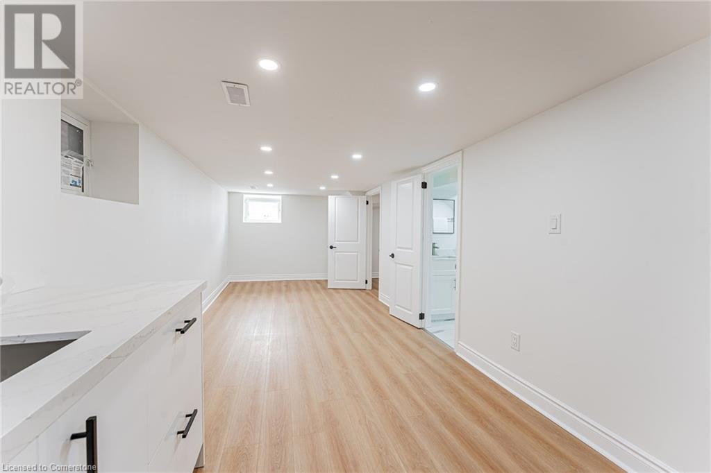 15 Barnesdale Avenue N, Hamilton, Ontario  L8L 6R4 - Photo 38 - 40671925