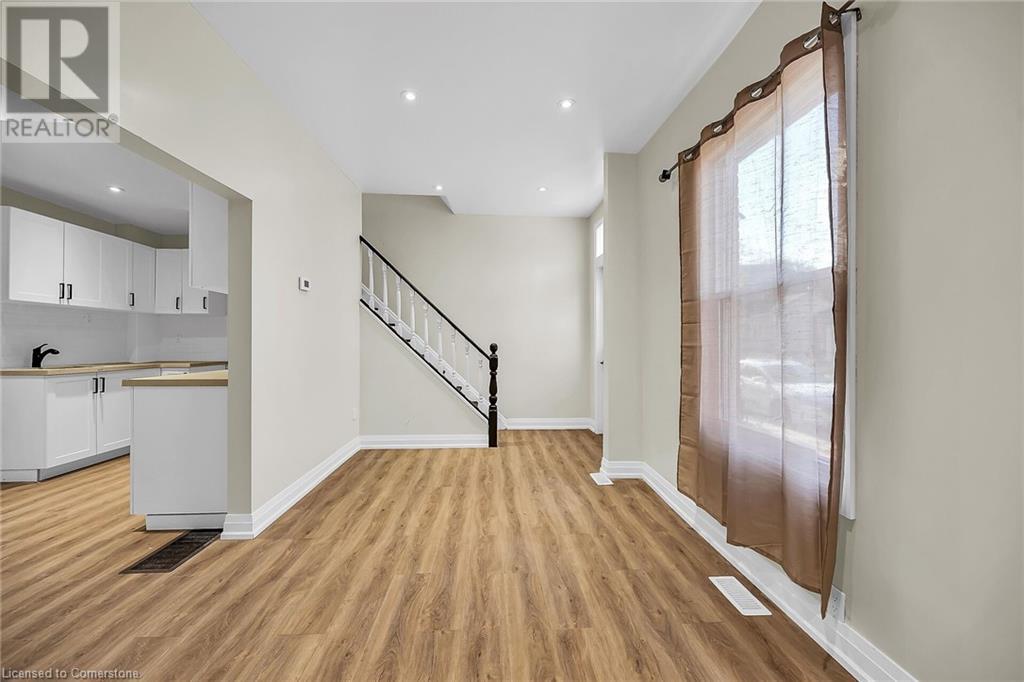 346 Emerald Street N, Hamilton, Ontario  L8L 5L4 - Photo 8 - 40680555