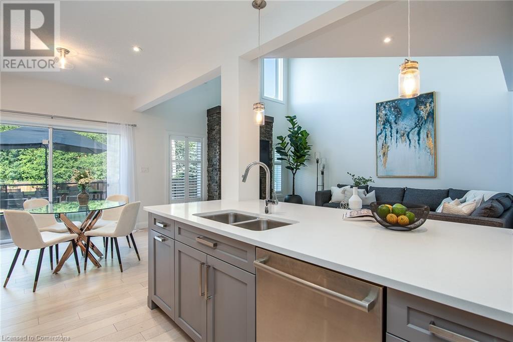 160 Redtail Street, Kitchener, Ontario  N2K 0E4 - Photo 14 - 40680596