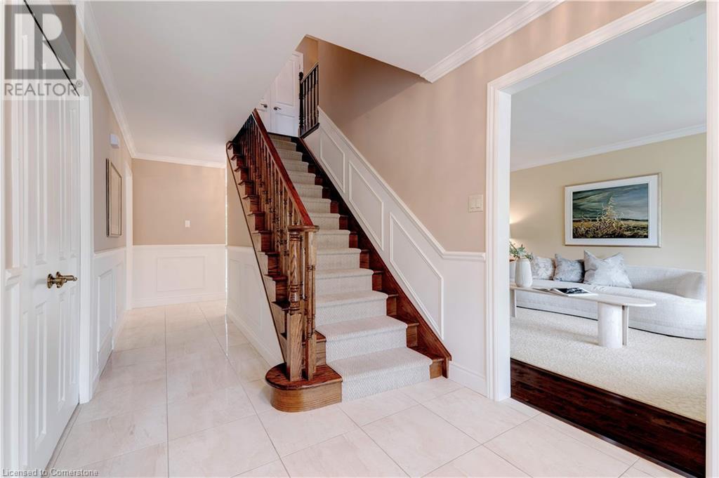 306 Oakwood Court, Burlington, Ontario  L7N 1W9 - Photo 5 - XH4204708
