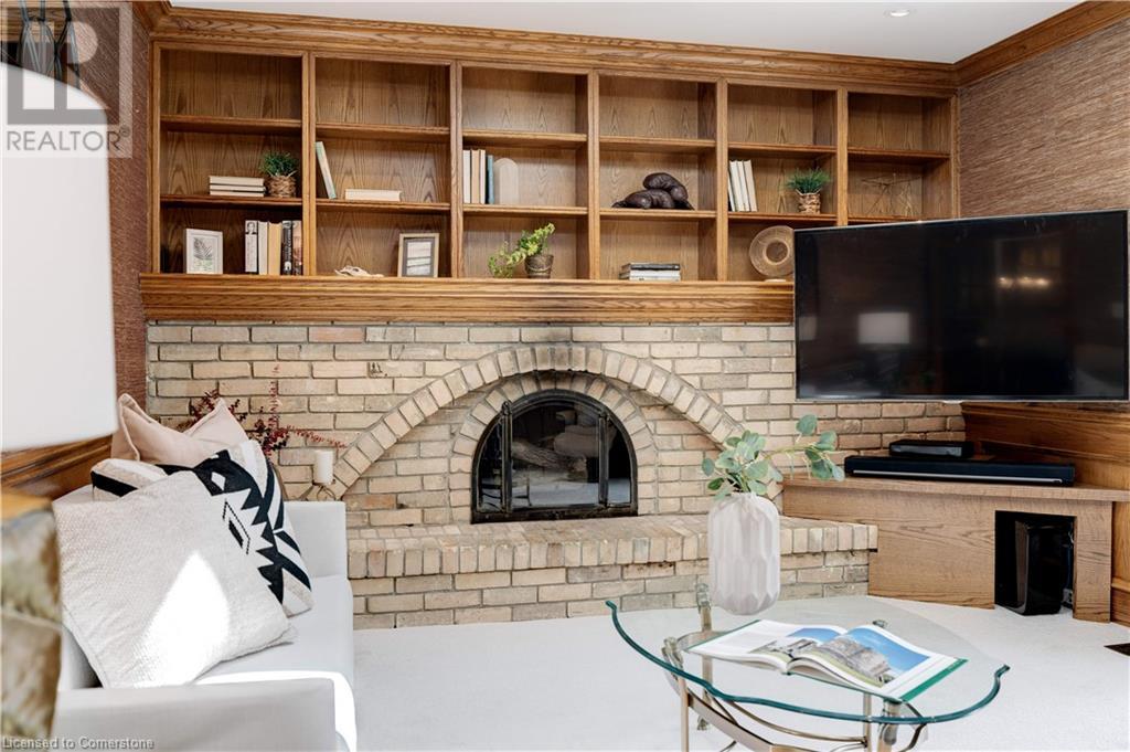 306 Oakwood Court, Burlington, Ontario  L7N 1W9 - Photo 22 - XH4204708