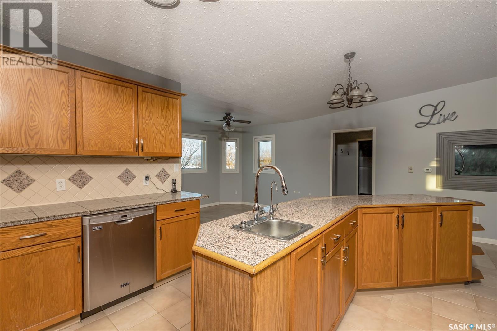 999 Melfort Street W, Melfort, Saskatchewan  S0E 1A0 - Photo 11 - SK988748